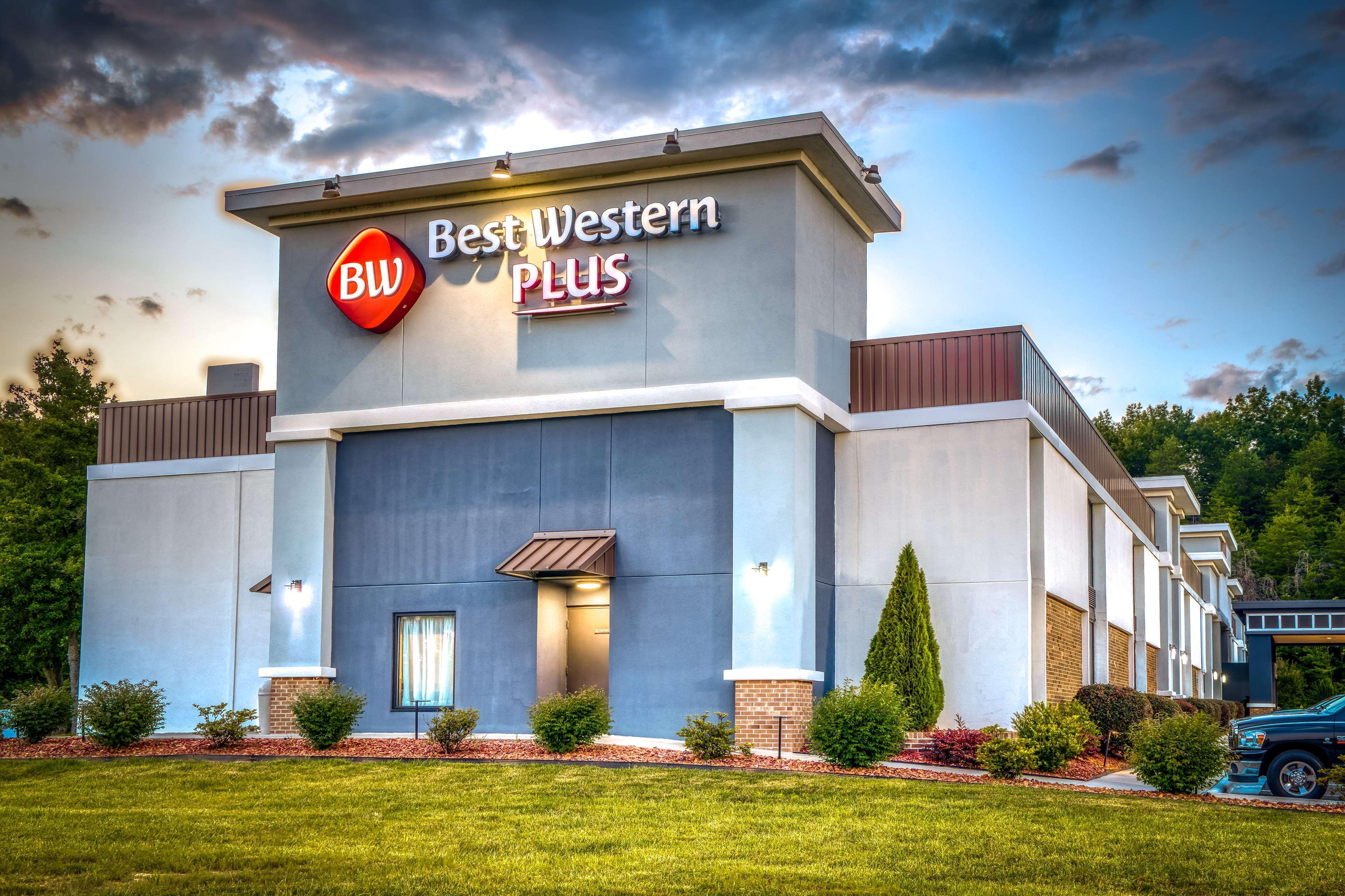 Best Western Plus Yadkin Valley Inn & Suites Jonesville Exterior photo